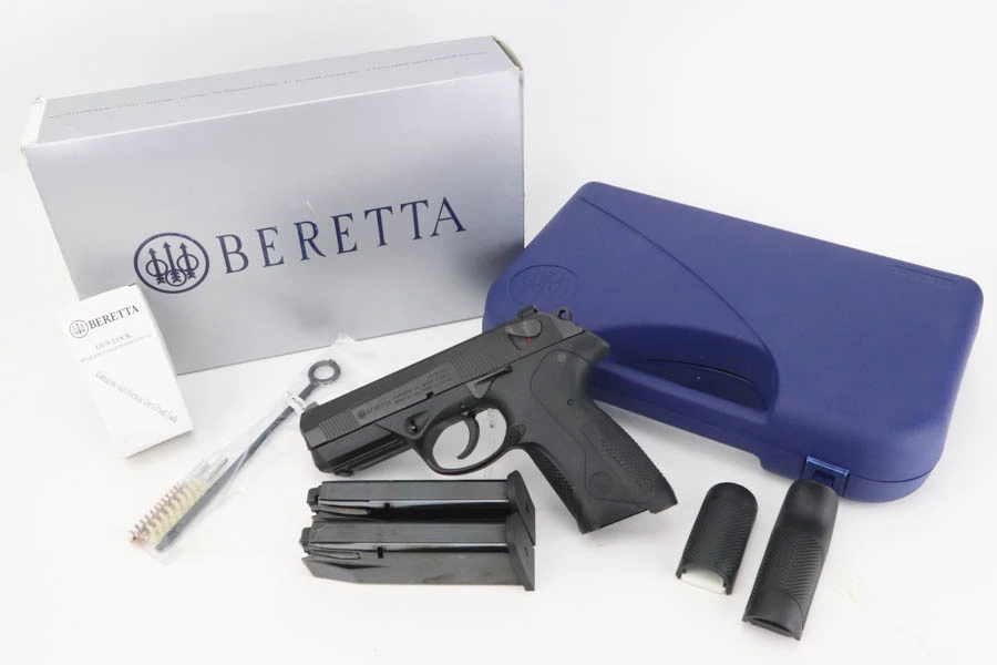 Beretta PX4 Storm .40 S&W pistol with case - with case and accessories