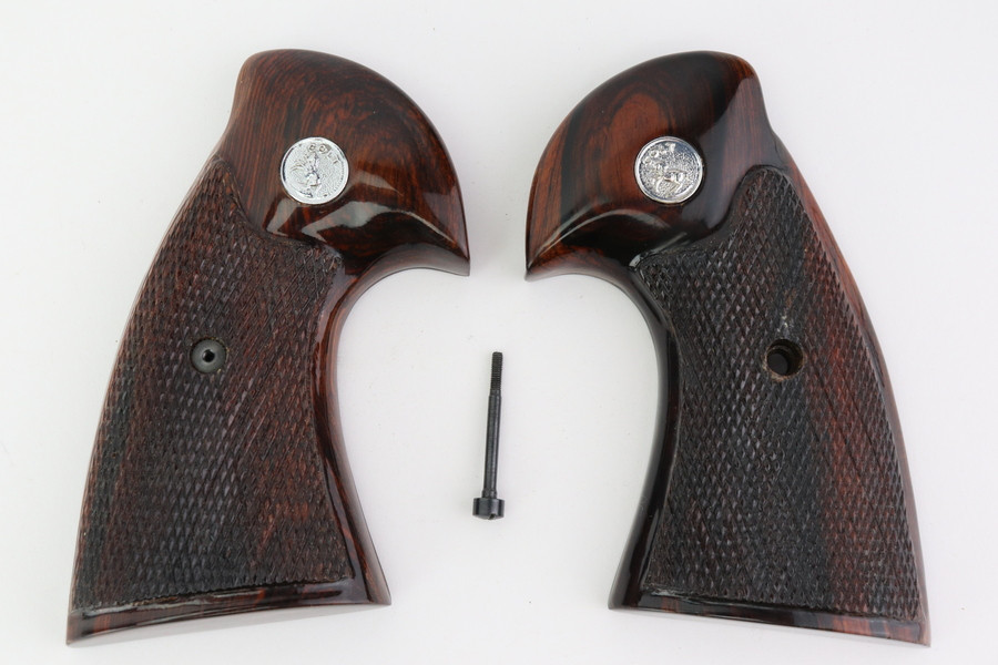 Silver Medallion Colt Revolver Grips - photo 1 of 2