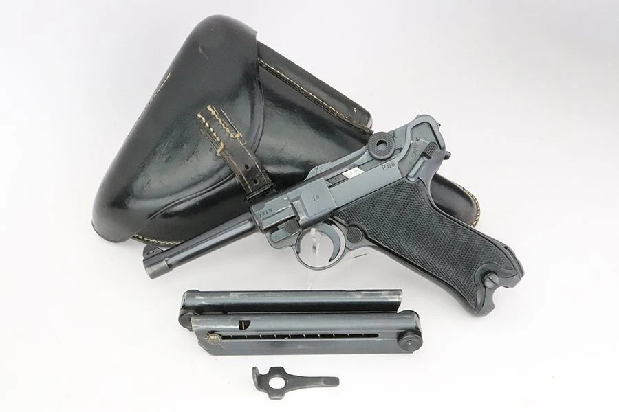 Beautiful 1942 "Black Widow" Mauser Luger Rig - photo 1 of 25
