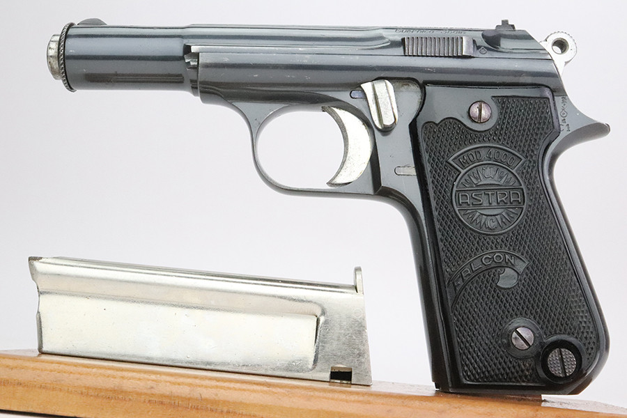 Scarce Astra Model 4000 Falcon - .22 LR - photo 1 of 13