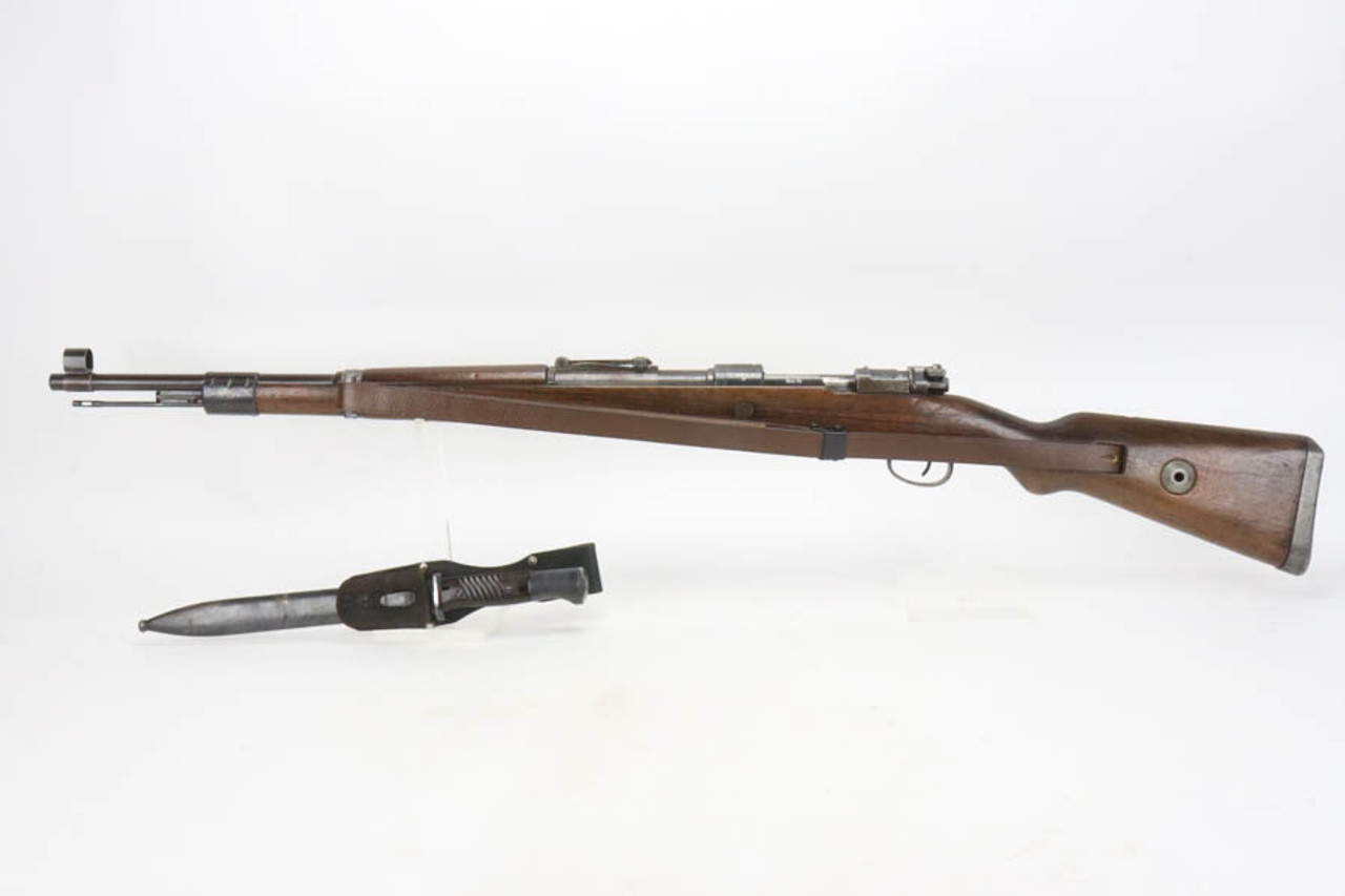 Waffenfabrik Brunn (dot) K98k w/ Bayonet - 1943 mfg