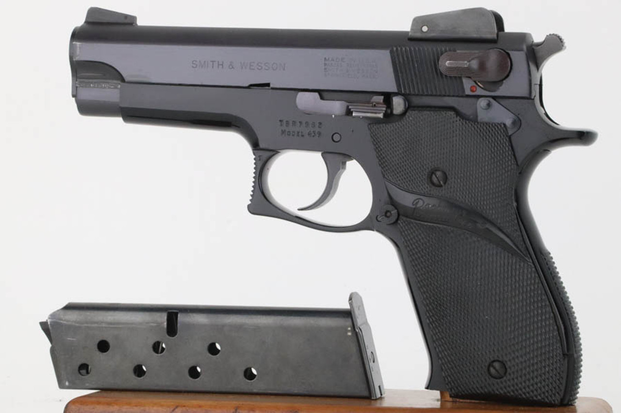 Minty Smith & Wesson Model 439