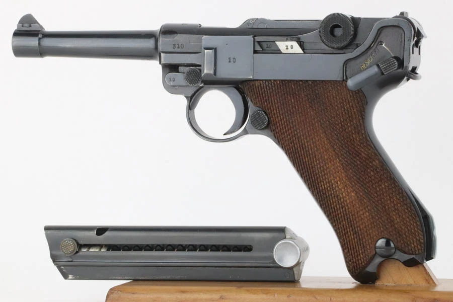 Minty 1939 Mauser Luger - photo 1 of 14