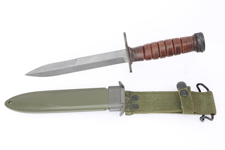 US Aerial M4 Bayonet with M8A1 Scabbard - photo 1 of 9