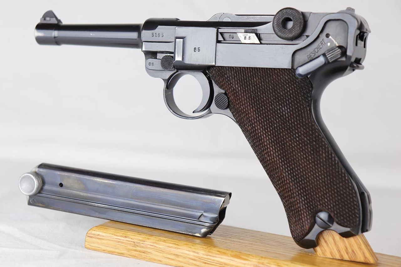Beautiful 1939 s/42 Mauser Luger - Matching Magazine - 1