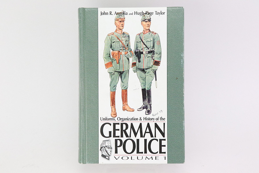 Uniforms, Organization, and History of the German Police Volume 1 - photo 1 of 4