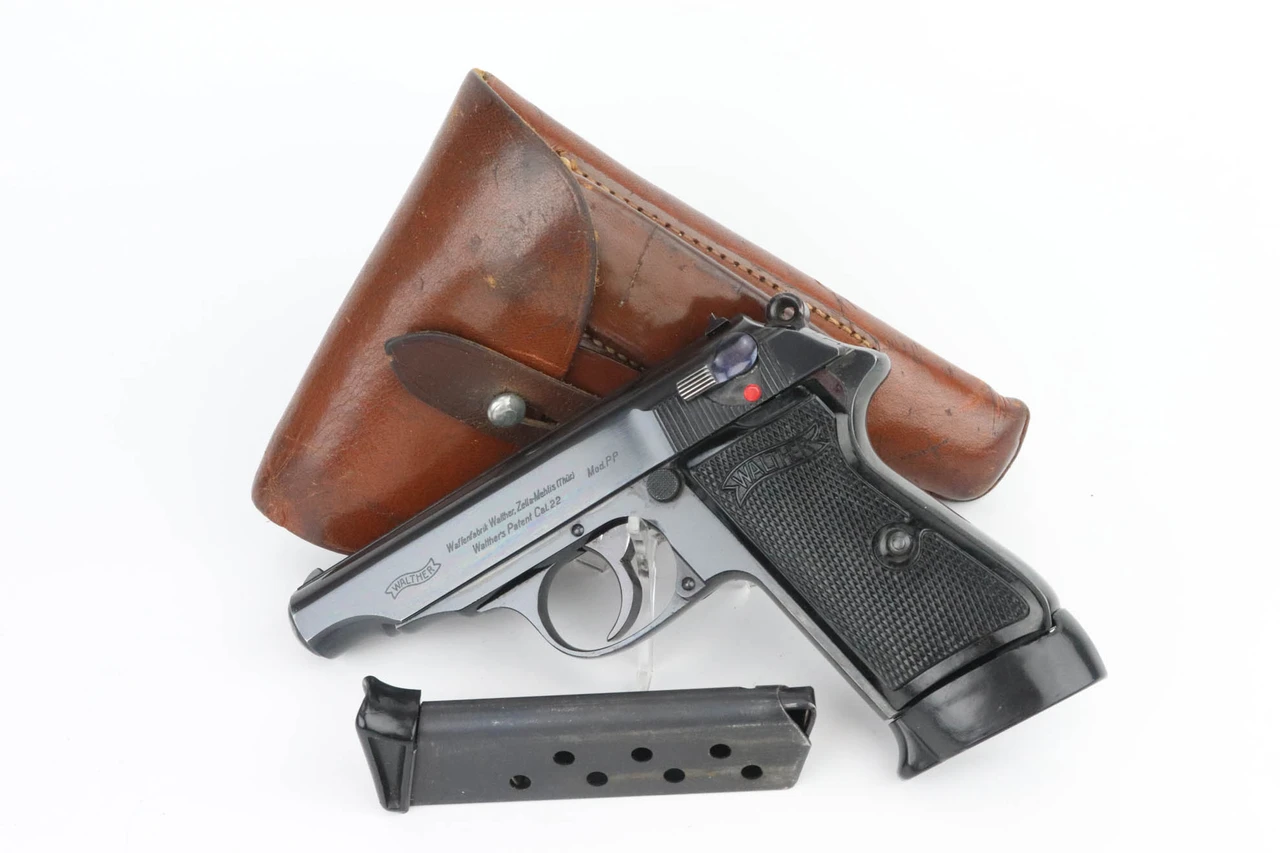 Minty, Scarce .22 Caliber Walther PP Rig - With Box Magazine - photo 1 of 12