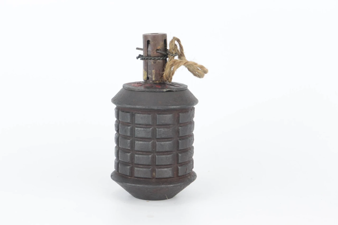 Japanese Type 97 Grenade - photo 1 of 3