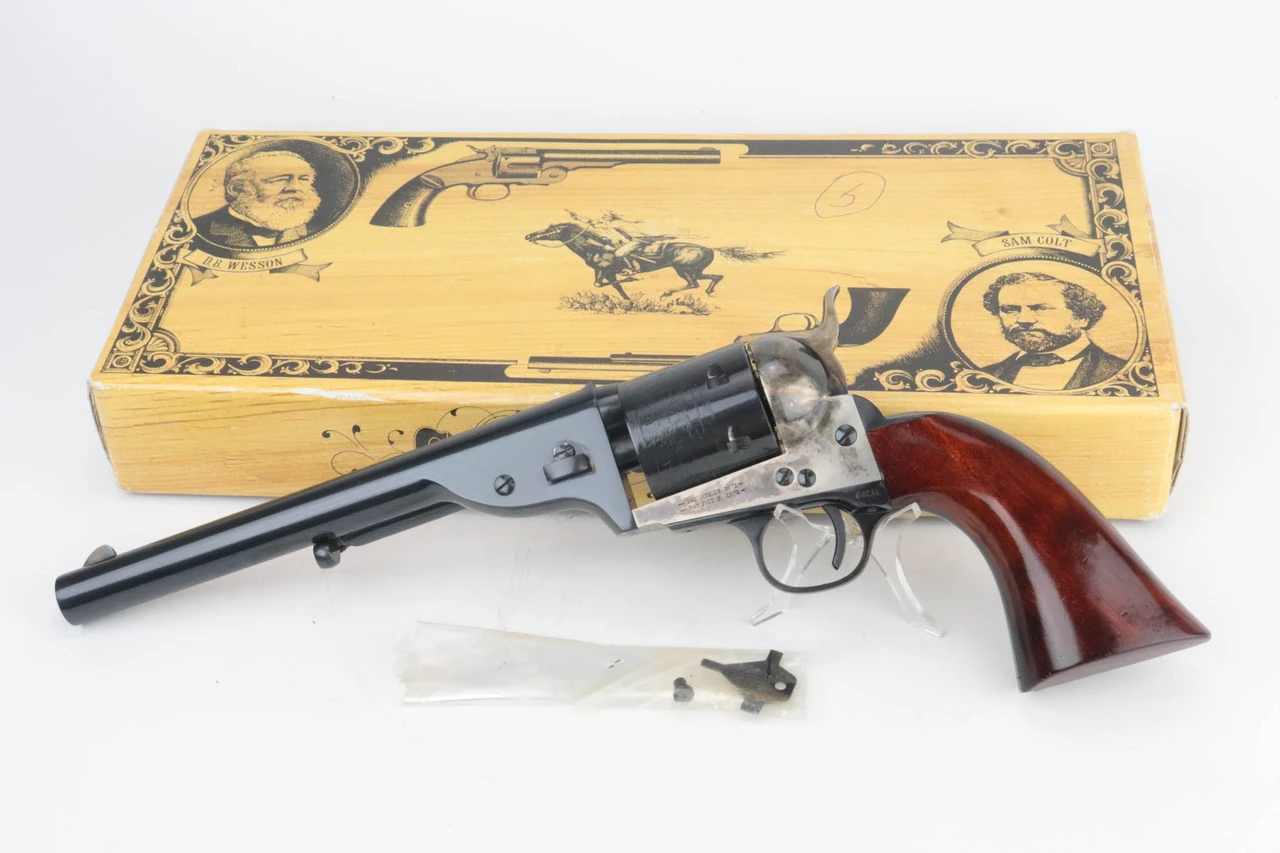 Uberti 1872 Open Top Late Model revolver with box - with original box