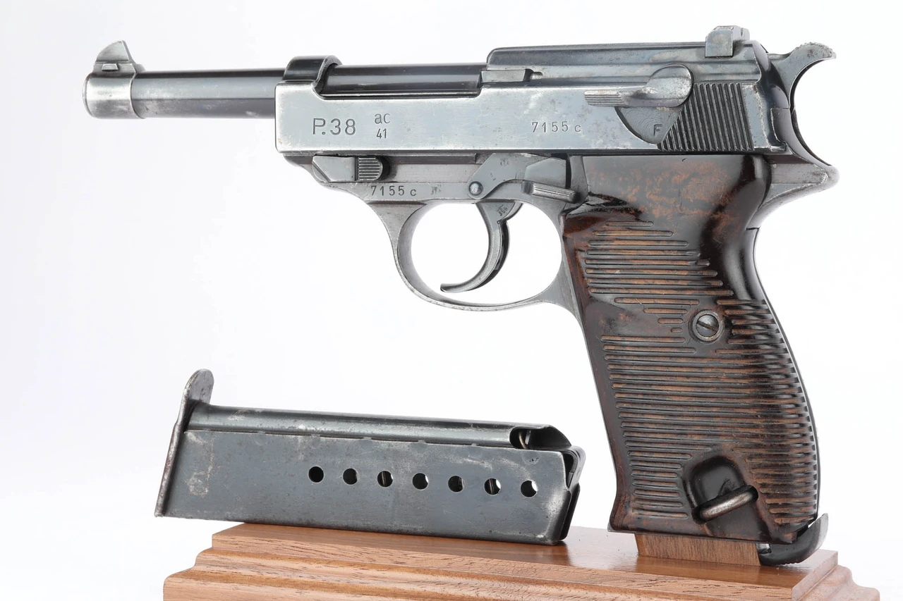 Second variation AC 41 Walther P.38 with near-matching magazine - left side with magazine