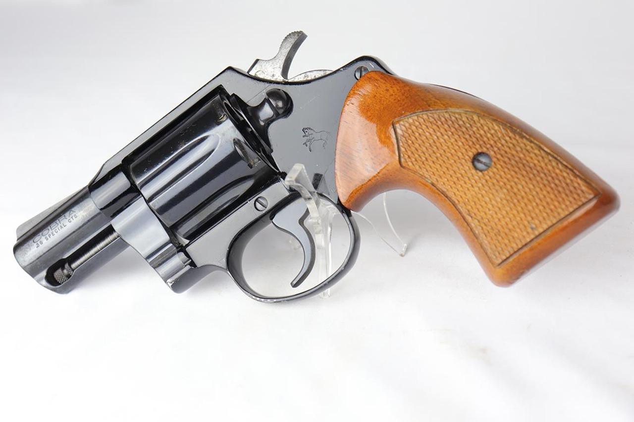 Colt Cobra - 1973 - 1