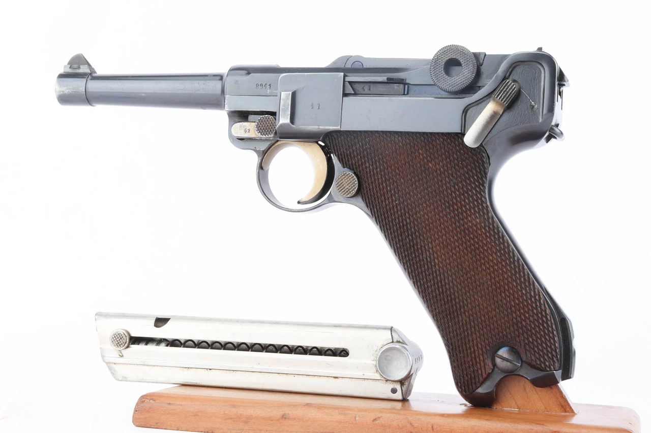 Excellent 1935 "G Date" Mauser Luger - photo 1 of 16