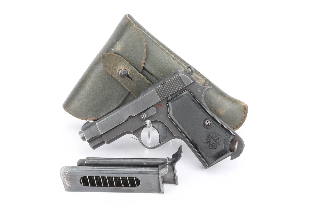 Excellent, Late-War Nazi Beretta M1935 Rig - 4UT - photo 1 of 10
