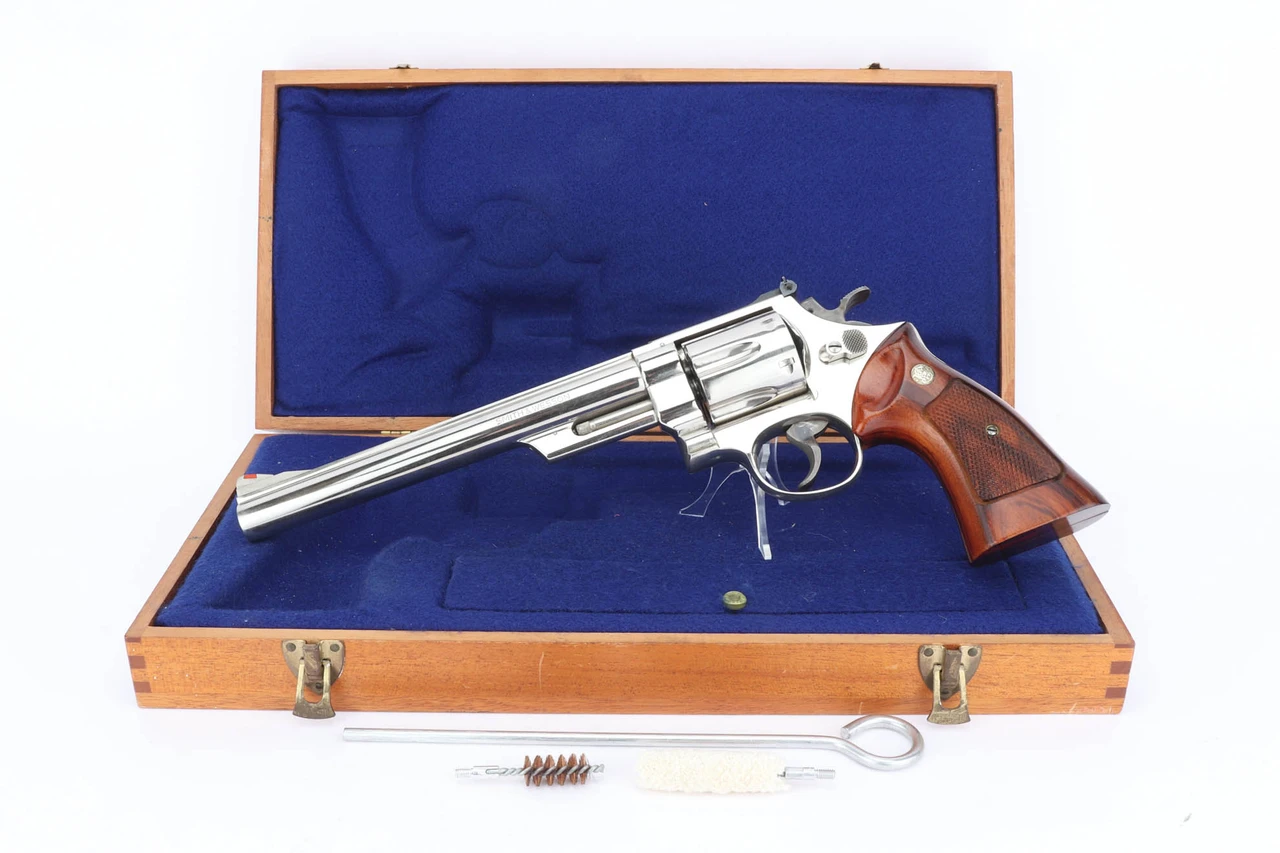 Nickel Smith & Wesson 29-2 8 3/8 inch .44 Magnum revolver in case - in presentation case