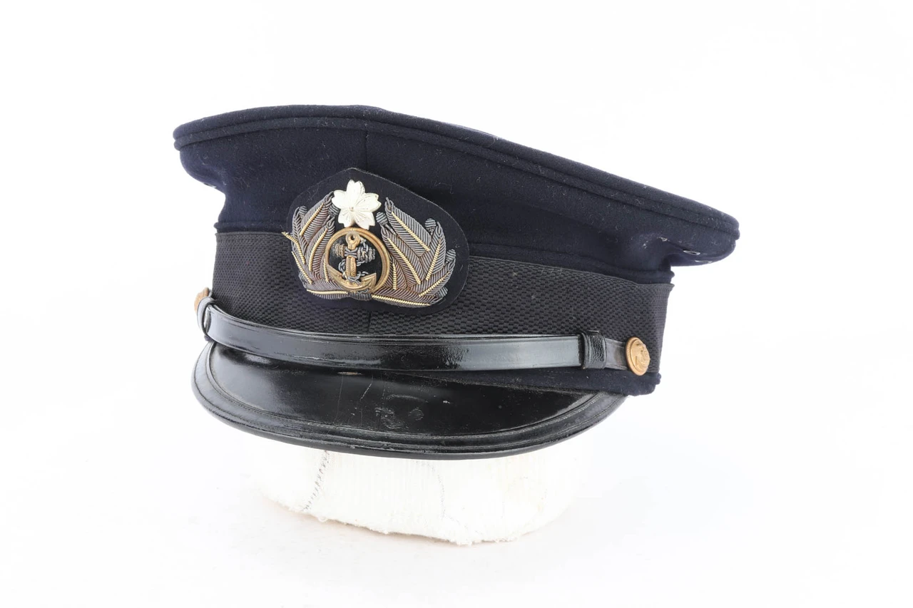 Japanese WW2 Naval Visor Cap - photo 1 of 9