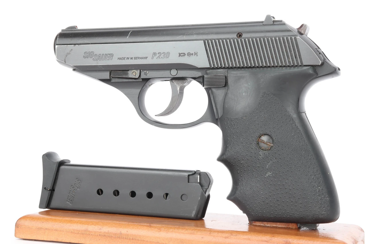 Sig Sauer P230 - .380 ACP - photo 1 of 9