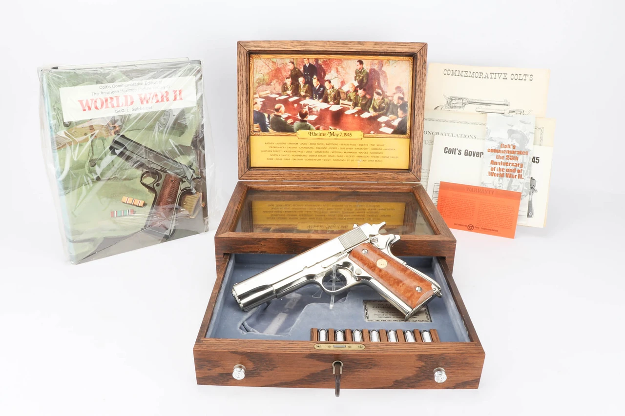 Cased Colt 1911A1 WWII African-European-Middle Eastern Theatre Commemorative - photo 1 of 17