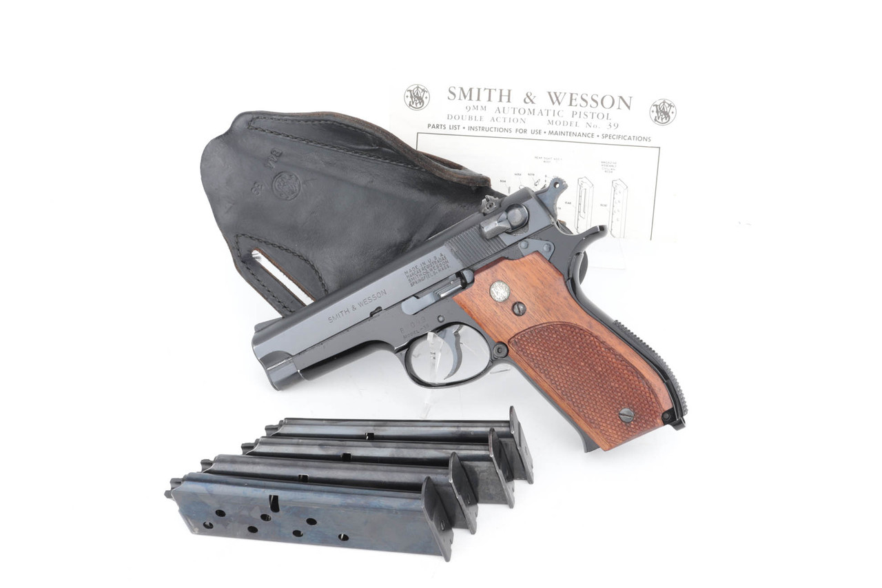 Minty Smith & Wesson Model 39 Rig