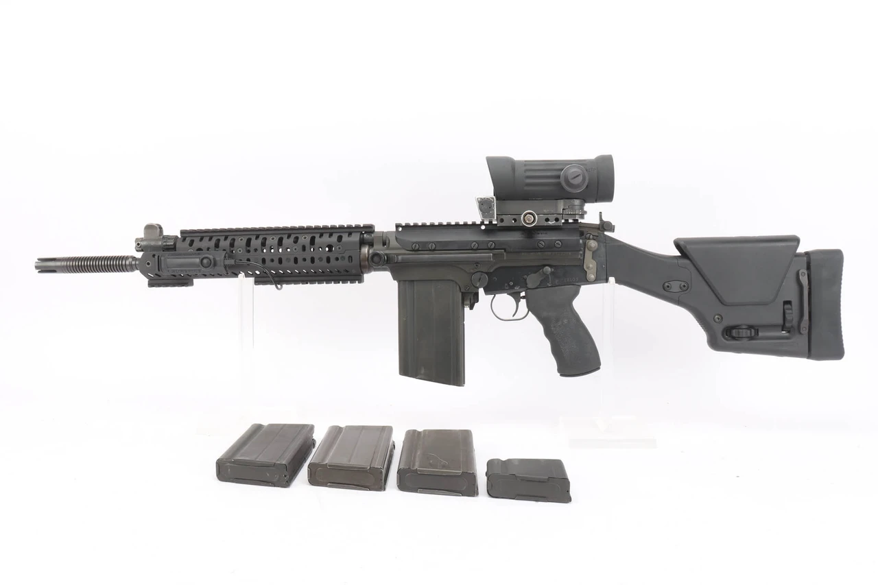 Excellent DSA SA58 FAL w/ Elcan M145 & Surefire X400