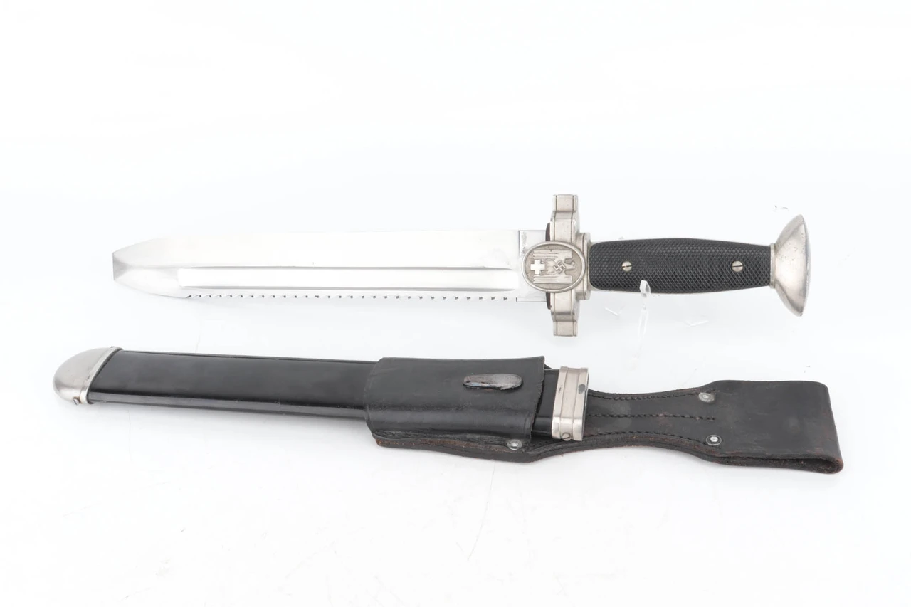 German Red Cross Hewer - photo 1 of 3