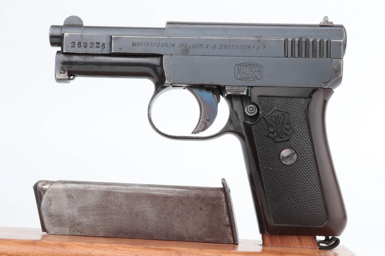 Mauser Model 1910 6.35mm pistol - left side with magazine