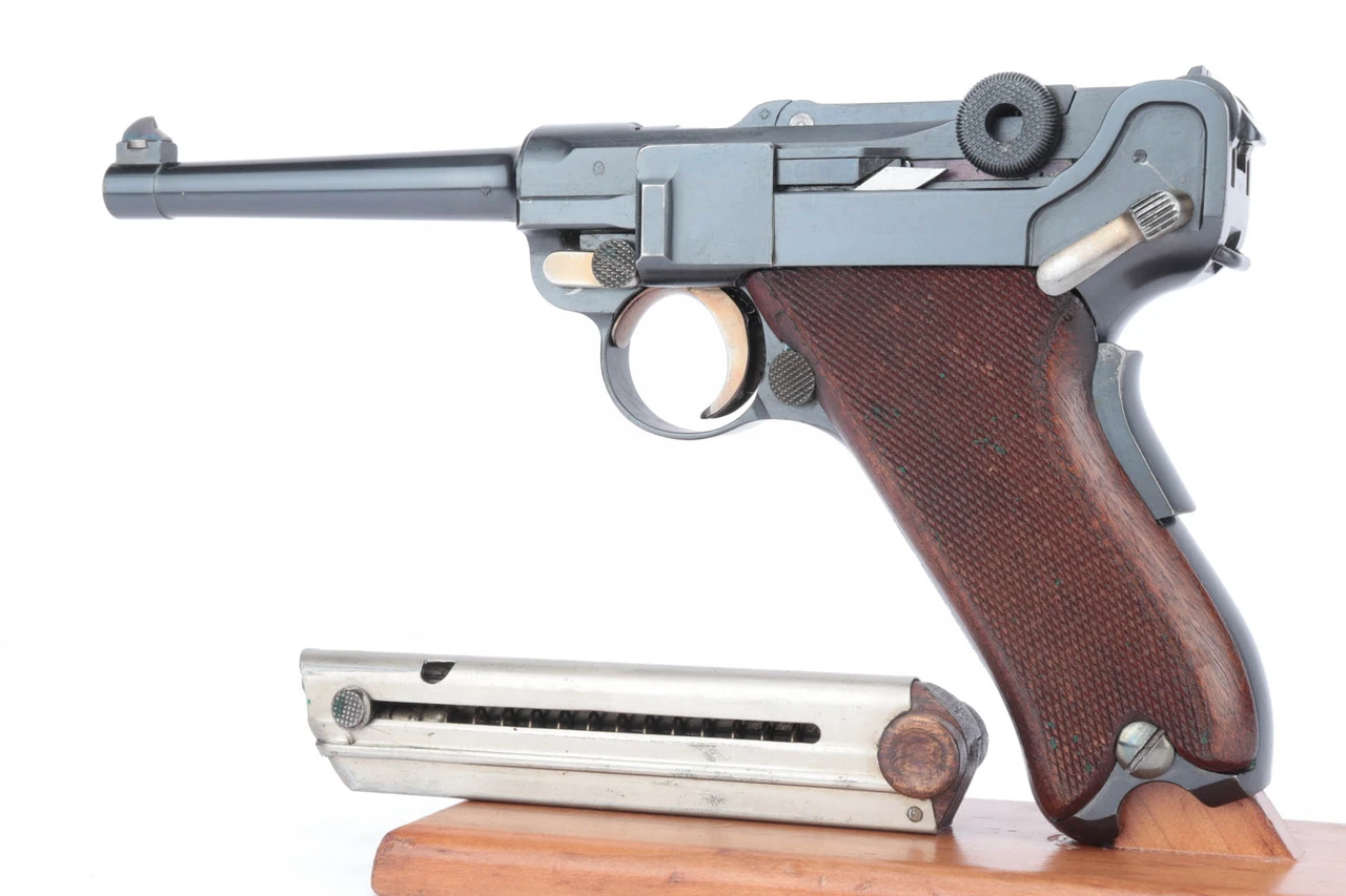 SOLD - Swiss Waffenfabrik Bern 1906/24 Luger