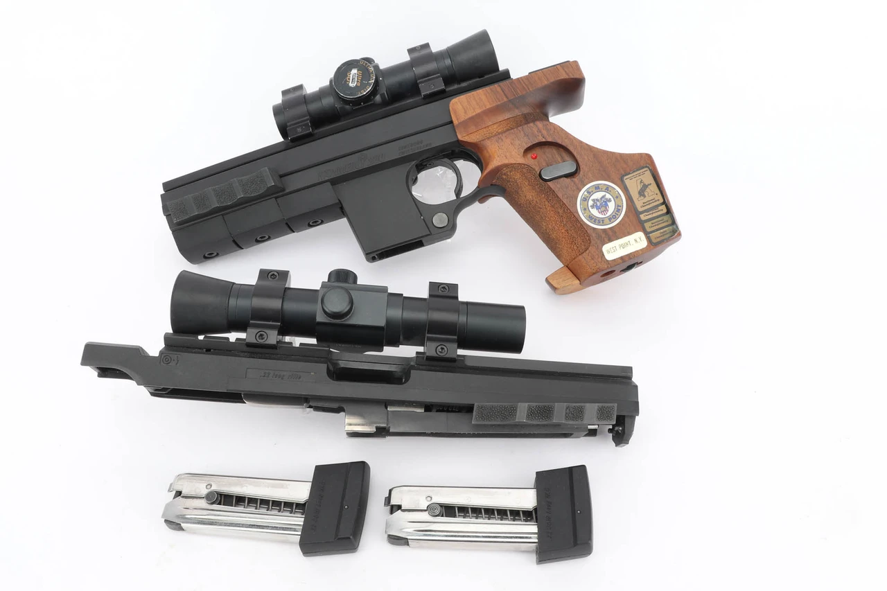 Hammerli Model 280 Target Pistol - .22 LR / .32 S&W - photo 1 of 13