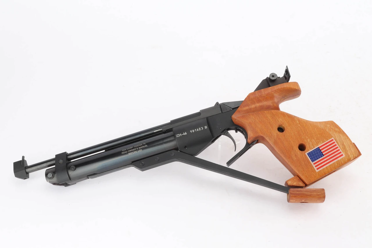 Baikal IZH-46M .177 Single-Stroke Pneumatic Match Air Pistol - photo 1 of 10