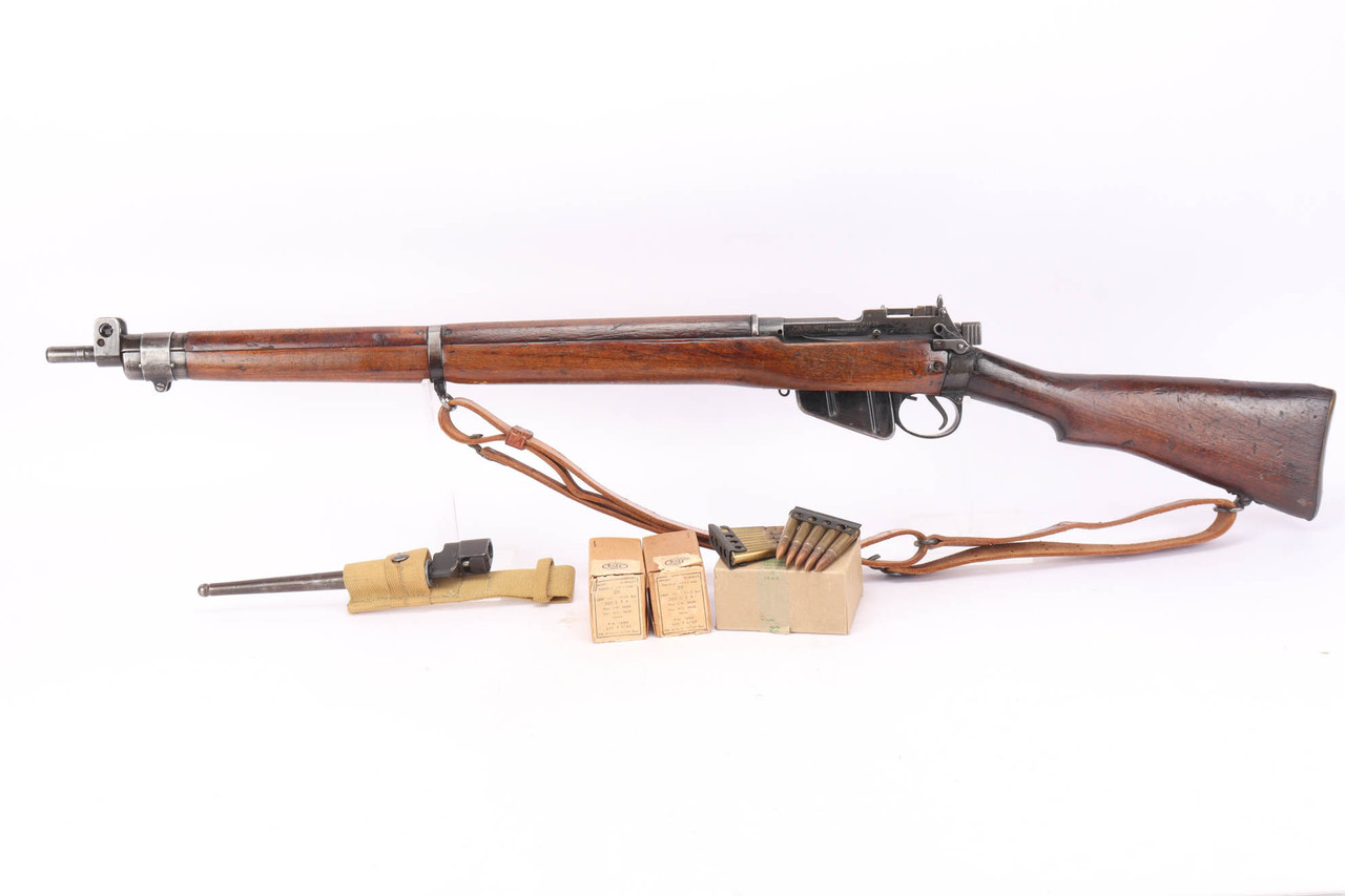 SOLD - Canadian Long Branch No4 Mk1* w/ Bayonet & Ammo - 1943 mfg