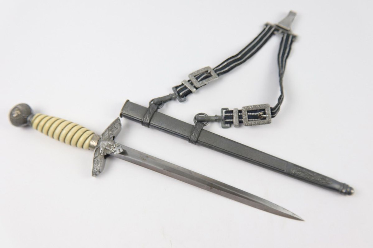 WW2 Luftwaffe Dagger with Hanger - 1