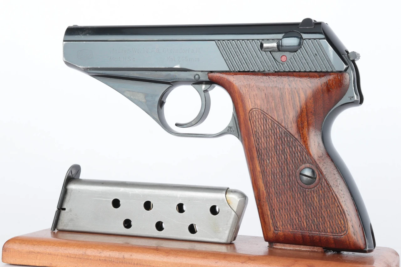 Scarce, Early Military Mauser HSc - Test Eagle - photo 1 of 10
