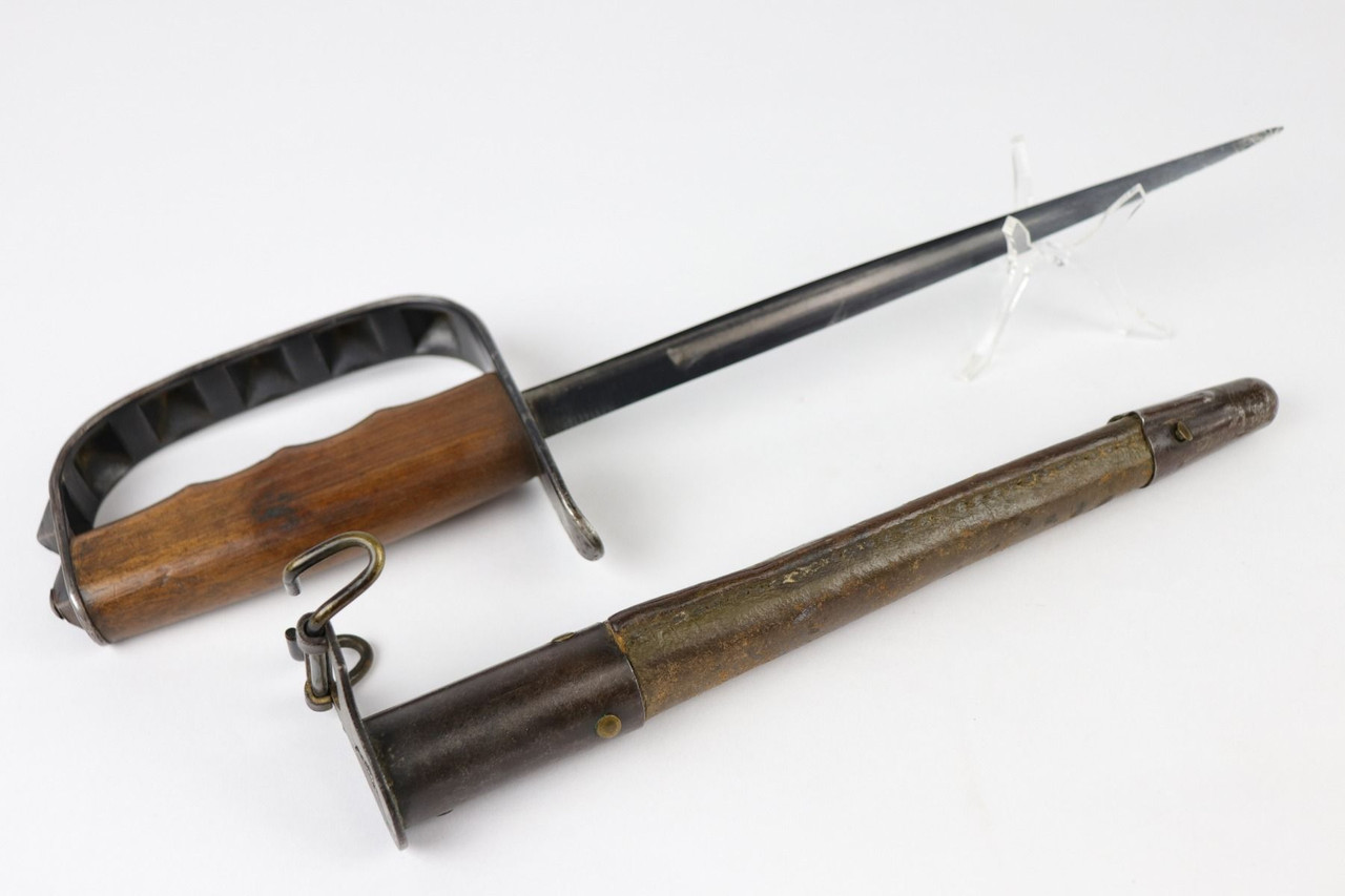 1917 U.S. WWI Trench Knife - 1
