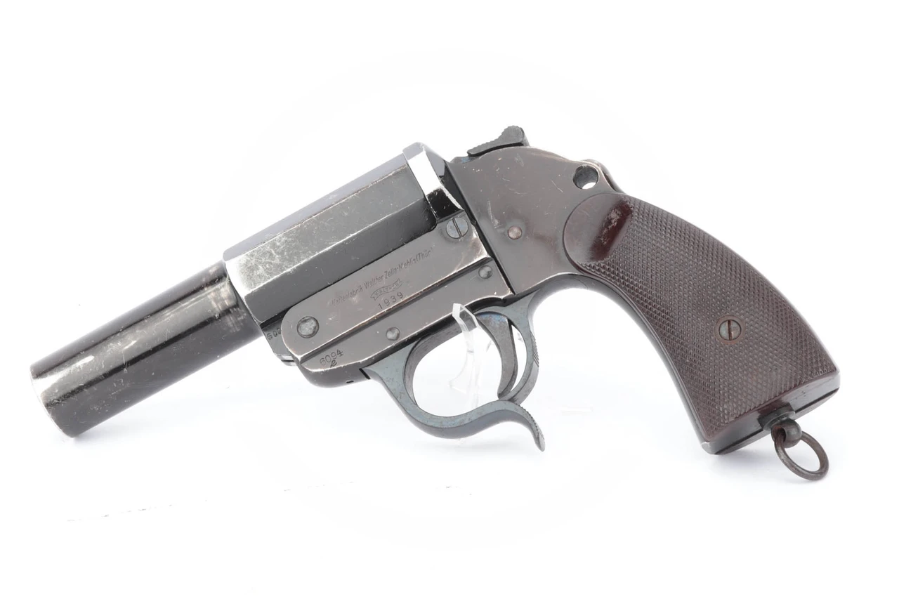 1939 Walther Kriegsmarine Flare Pistol - photo 1 of 19