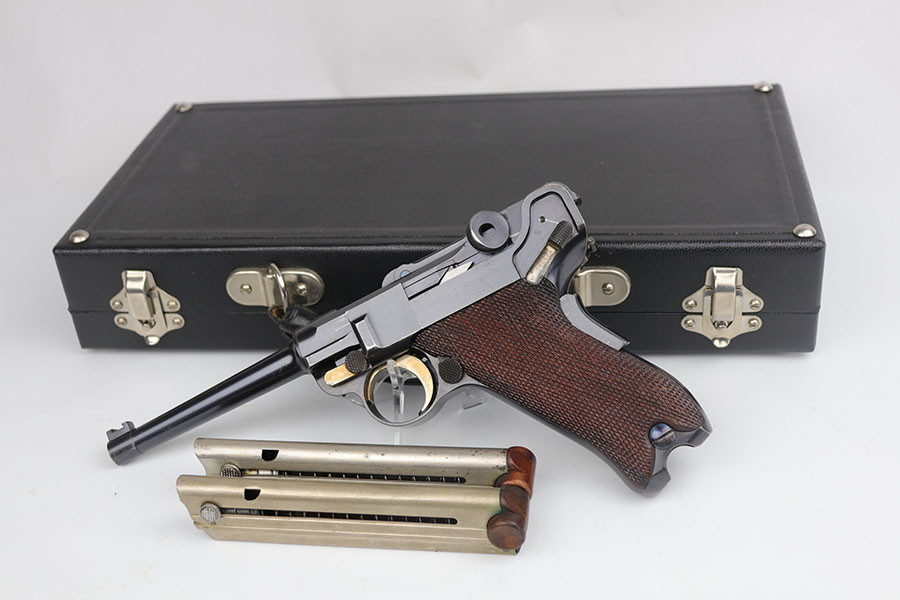 Cased, Gorgeous 1900 DWM American Eagle Luger
