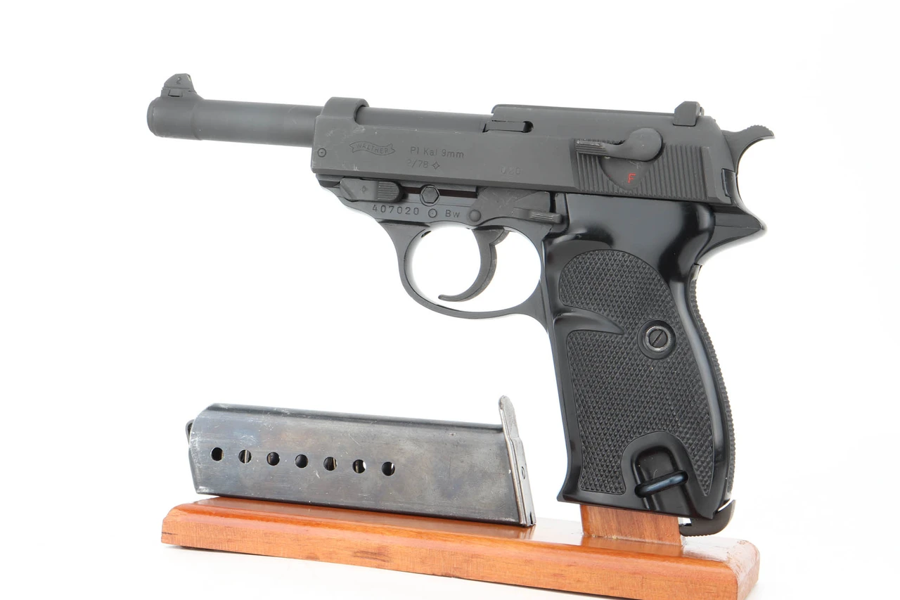 Minty 1978 Walther P1 - Bundeswehr - photo 1 of 9