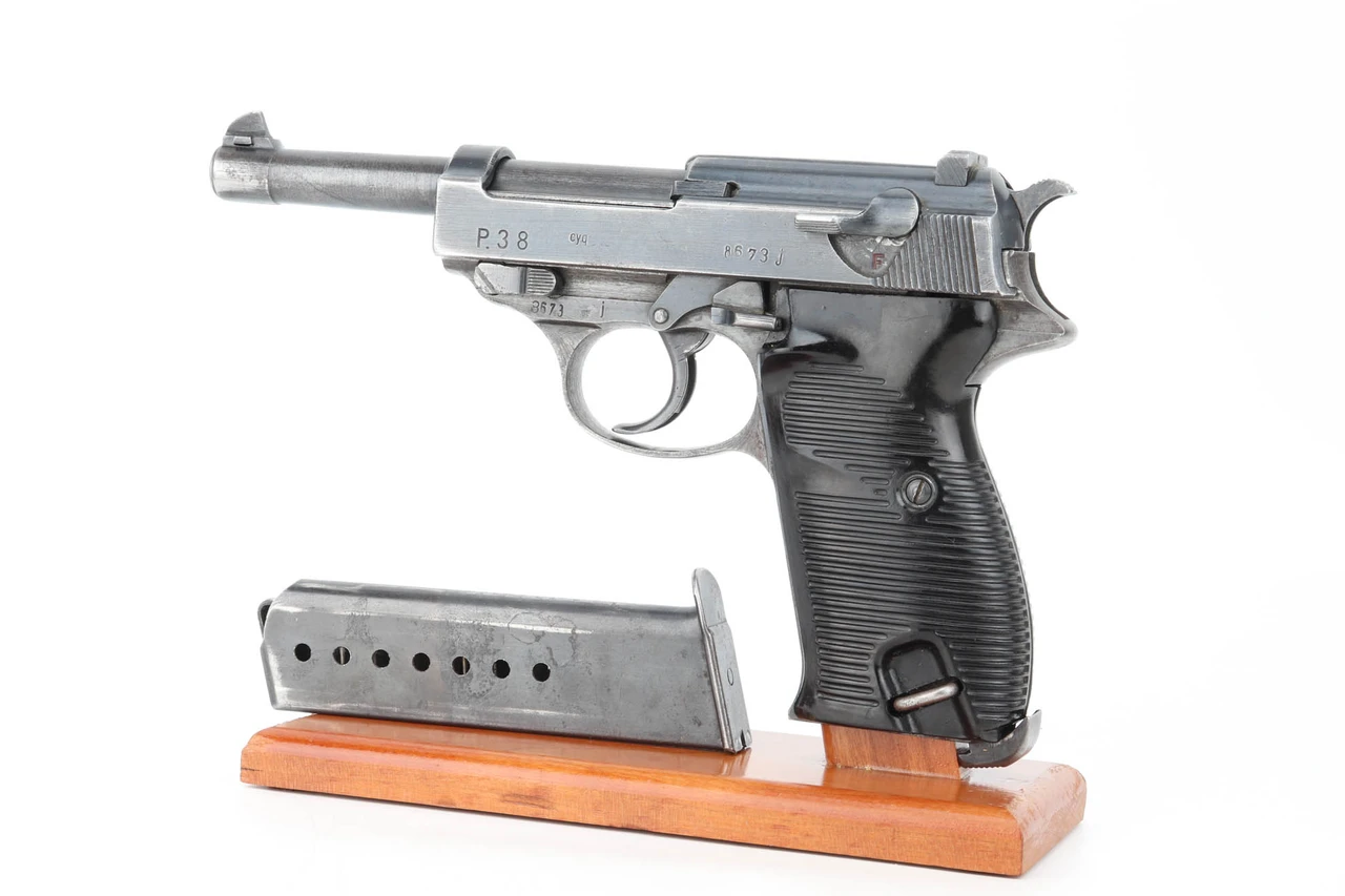 1943 Spreewerk P.38 - photo 1 of 9