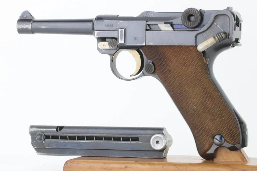 Excellent 1916 DWM Double Date Luger - photo 1 of 16