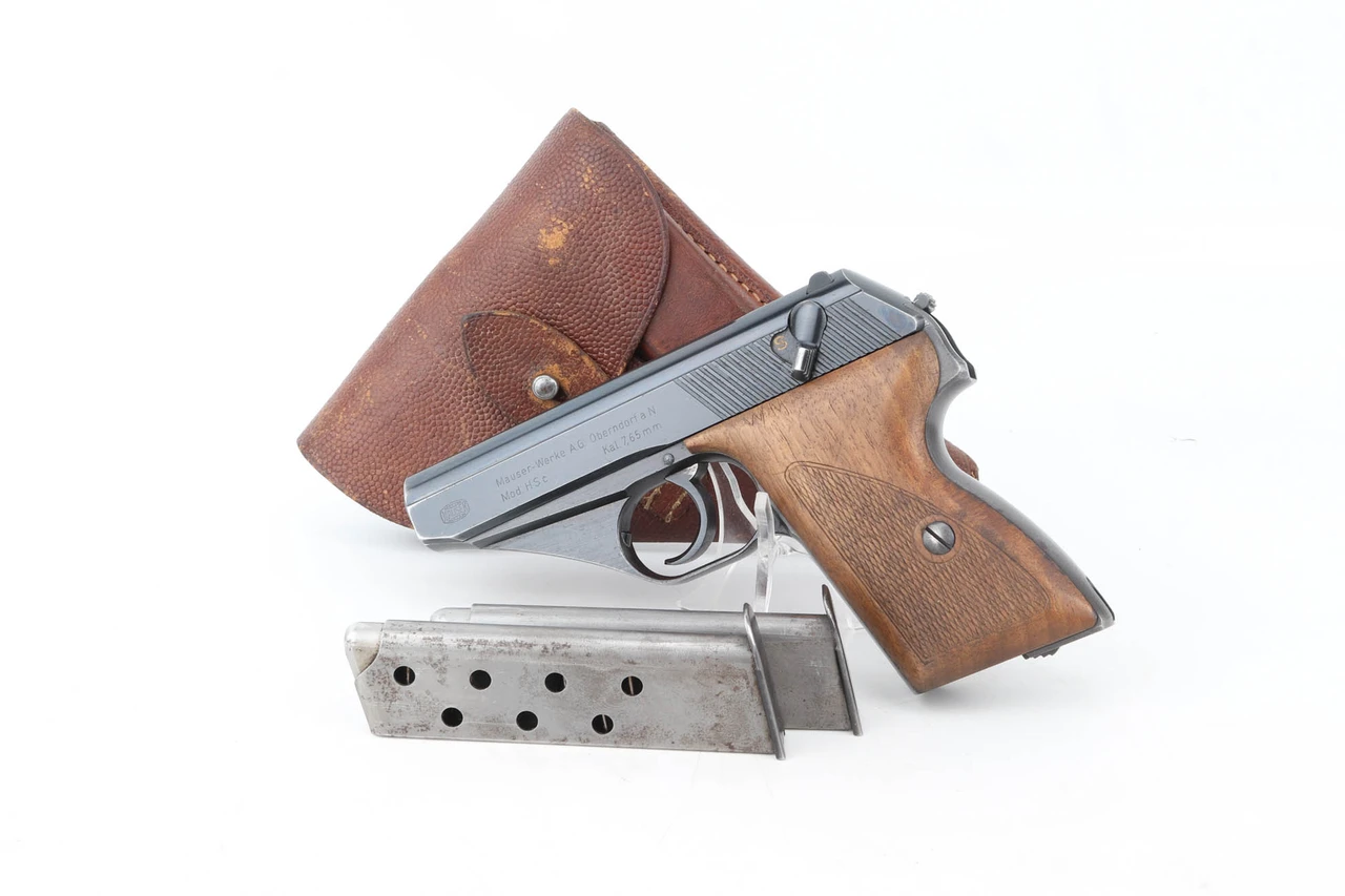 1942 Commercial Mauser HSC Rig - complete rig with pistol, holster and two magazines