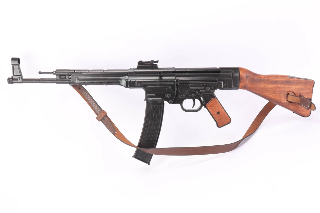 SOLD - Denix STG 44 Replica Rifle