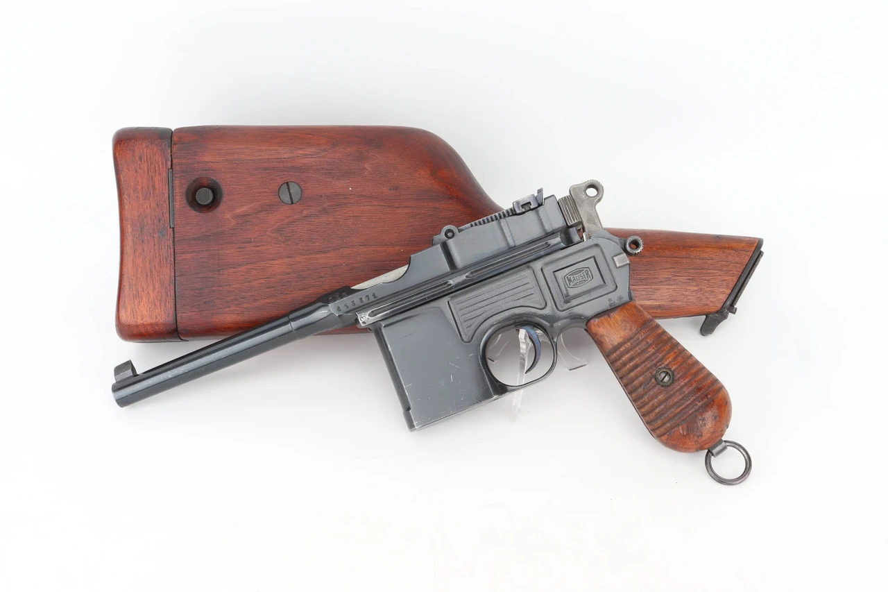 SOLD - Commercial Mauser Model 1930 Broomhandle Rig