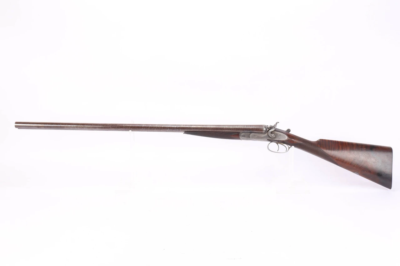 Antique T. Hill of Windsor Double Barrel Shotgun - 16 Gauge - full left side