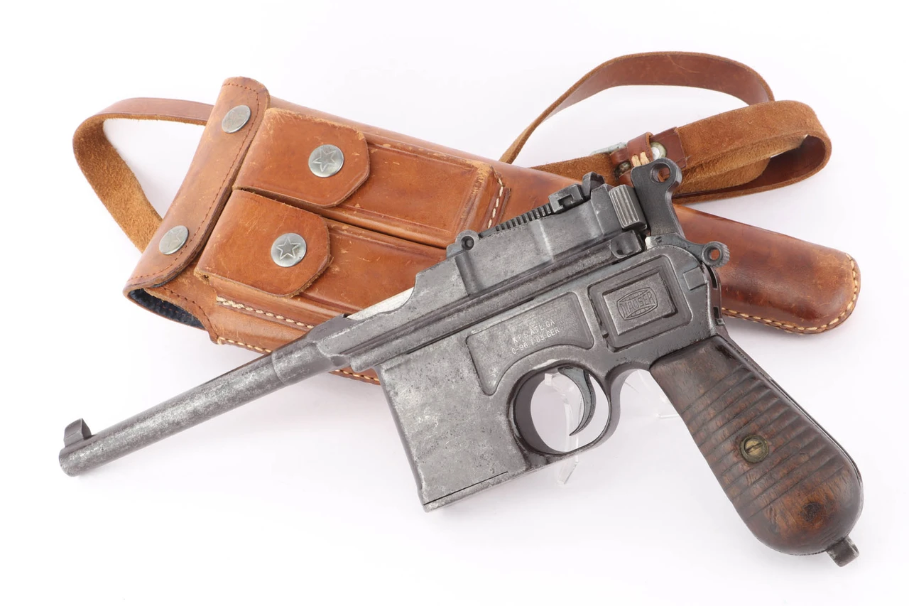 SOLD - Commercial Mauser Model 1930 Broomhandle Rig