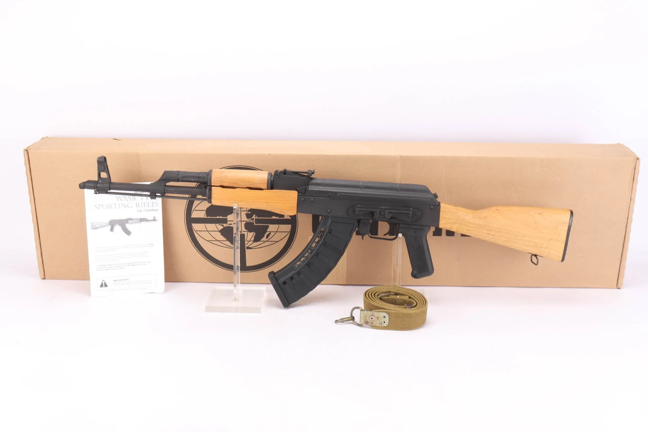 ANIB Romanian Cugir WASR-10 7.62x39 - complete set with box, rifle, magazine and sling