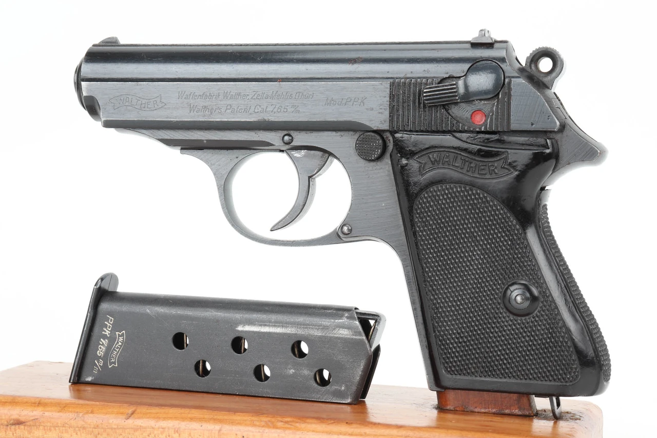 Minty, Late-Production Walther PPK - Black Grip