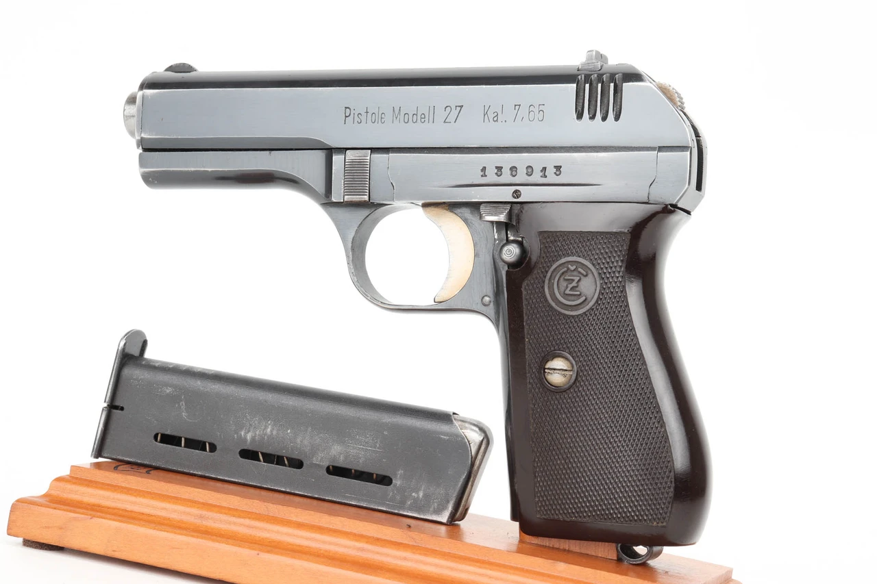 Nazi CZ Model 27 - High Polish "Bömische" Variation