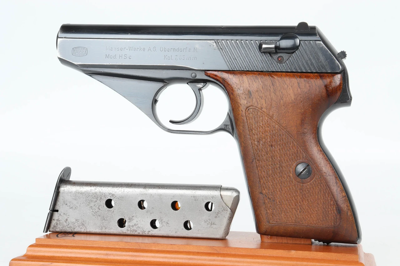 1941 Early High Polish Mauser HSC - left side with magazine