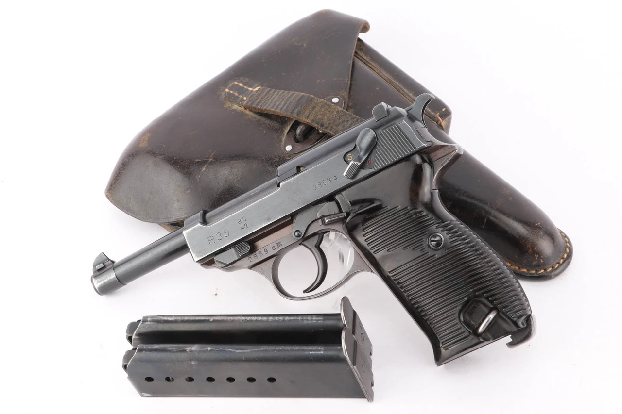 AC 42 Walther P.38 Rig - complete rig with pistol, holster and two magazines