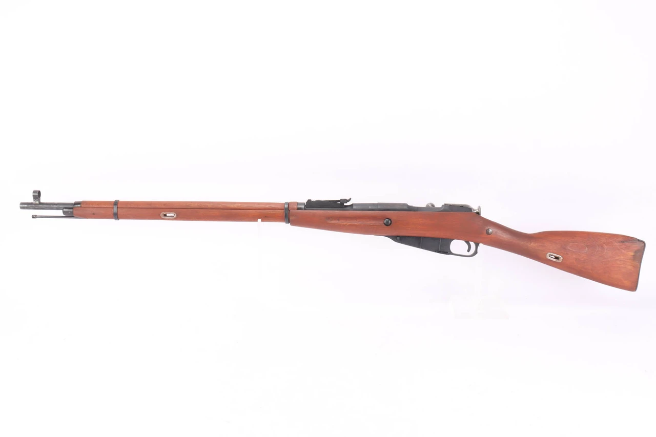 1940 Tula M91/30 Mosin Nagant 7.62x54r rifle - full left side view