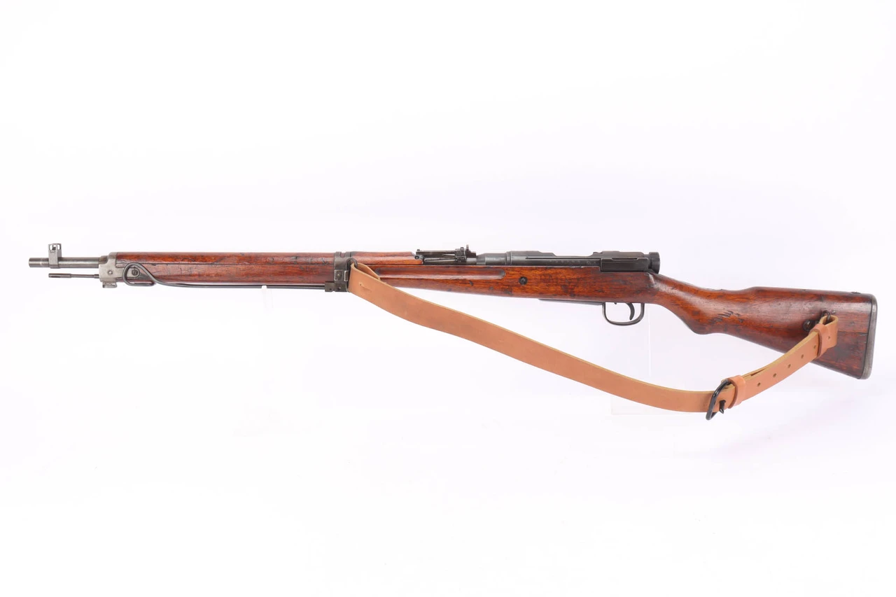 WW2 Kokura Type 99 Arisaka 22nd Series 7.7x58 rifle - left side view with sling