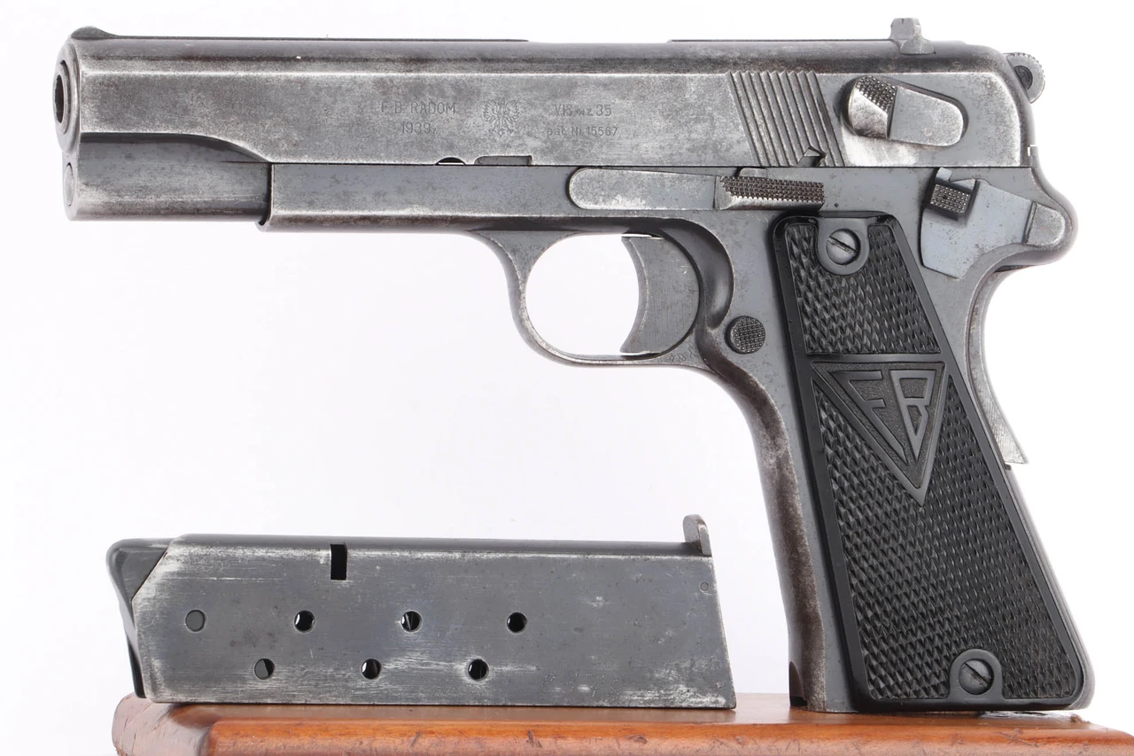 1939 Polish Eagle Radom VIS 35 9mm pistol - left side view with G2 magazine